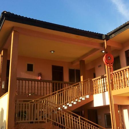 Daysinn Hotel Lira Bagian luar foto